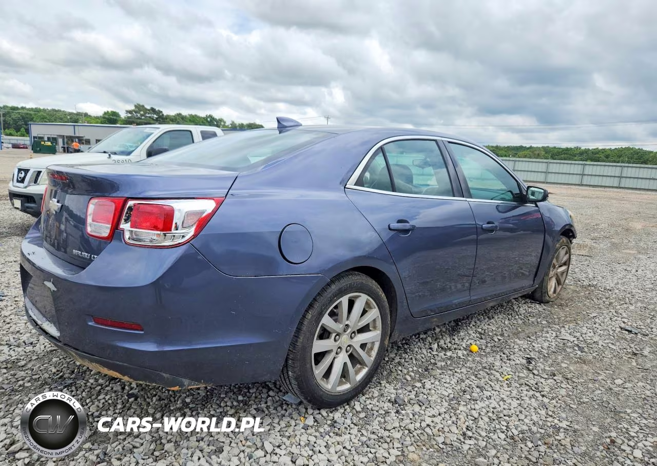 2015 Chevrolet Malibu 2Lt VIN:1G11D5SLXFF145719 - 3