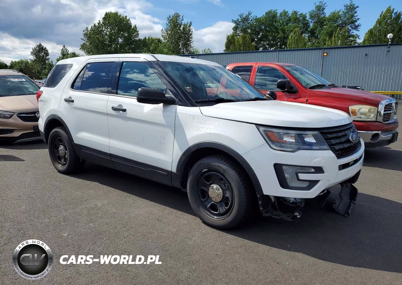 2017 Ford Utility Police Interceptor VIN:1FM5K8ARXHGE25851 - 4