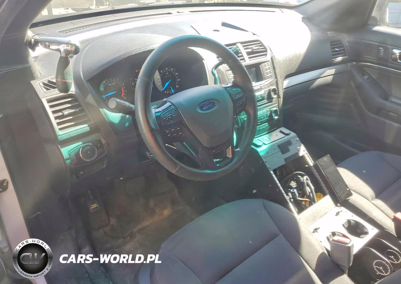 2017 Ford Utility Police Interceptor VIN:1FM5K8ARXHGE25851 - 8