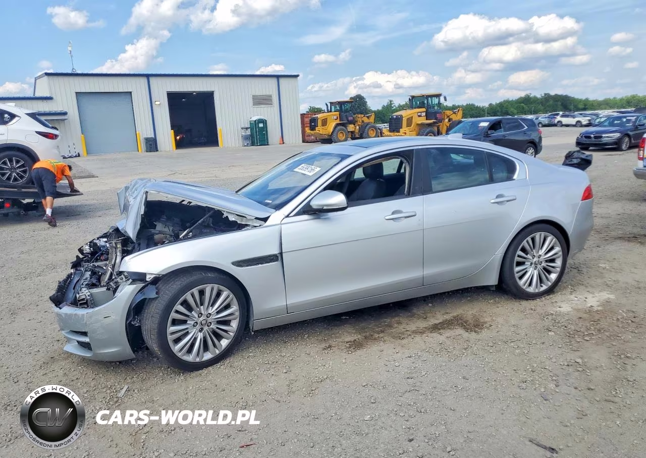 2017 Jaguar Xe