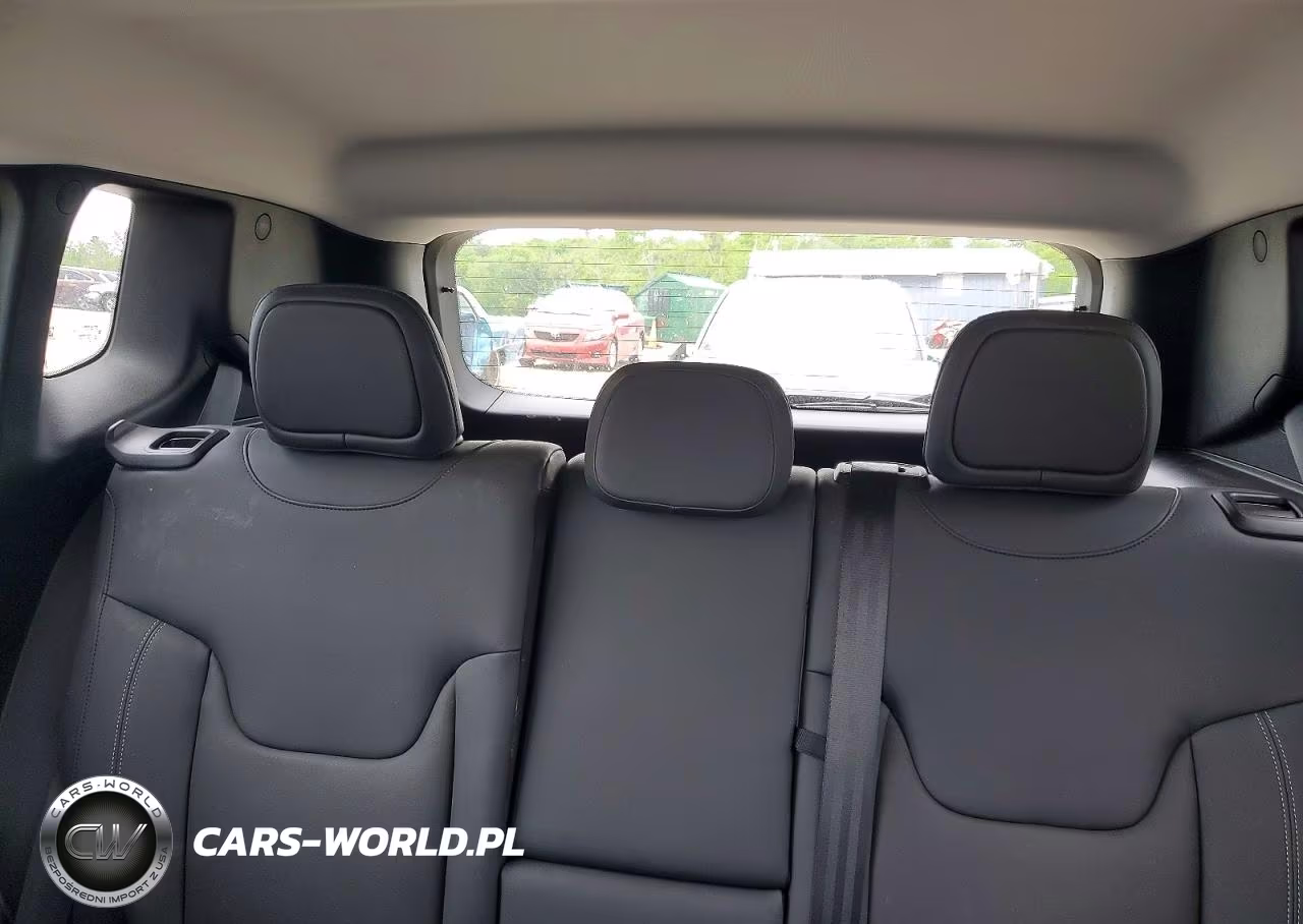 2021 Jeep Renegade Limited VIN:ZACNJDD17MPM34023 - 10