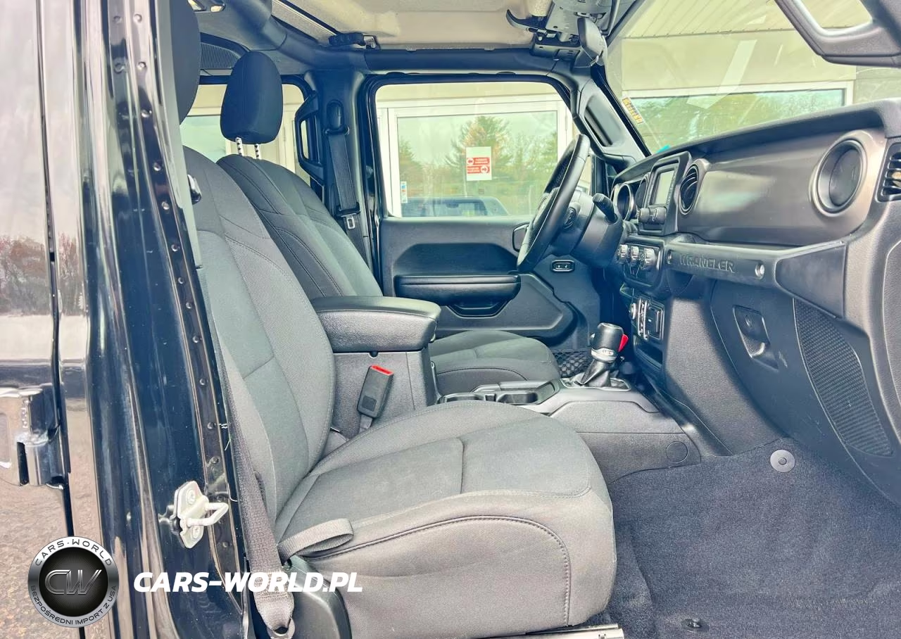 2020 Jeep Wrangler Unlimited Sport S 4X4 VIN:1C4HJXDN1LW204256 - 5