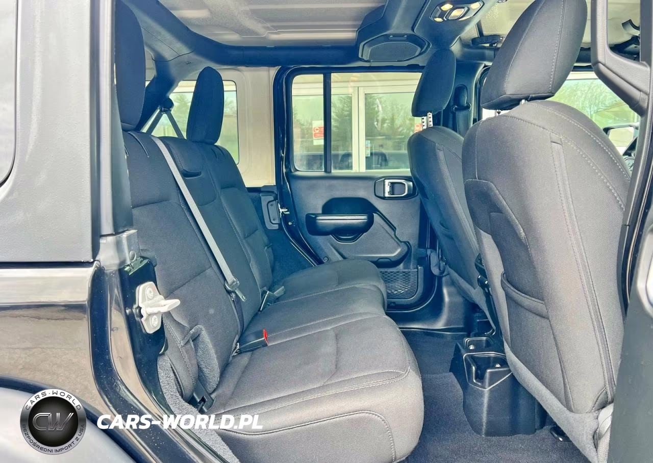 2020 Jeep Wrangler Unlimited Sport S 4X4 VIN:1C4HJXDN1LW204256 - 6