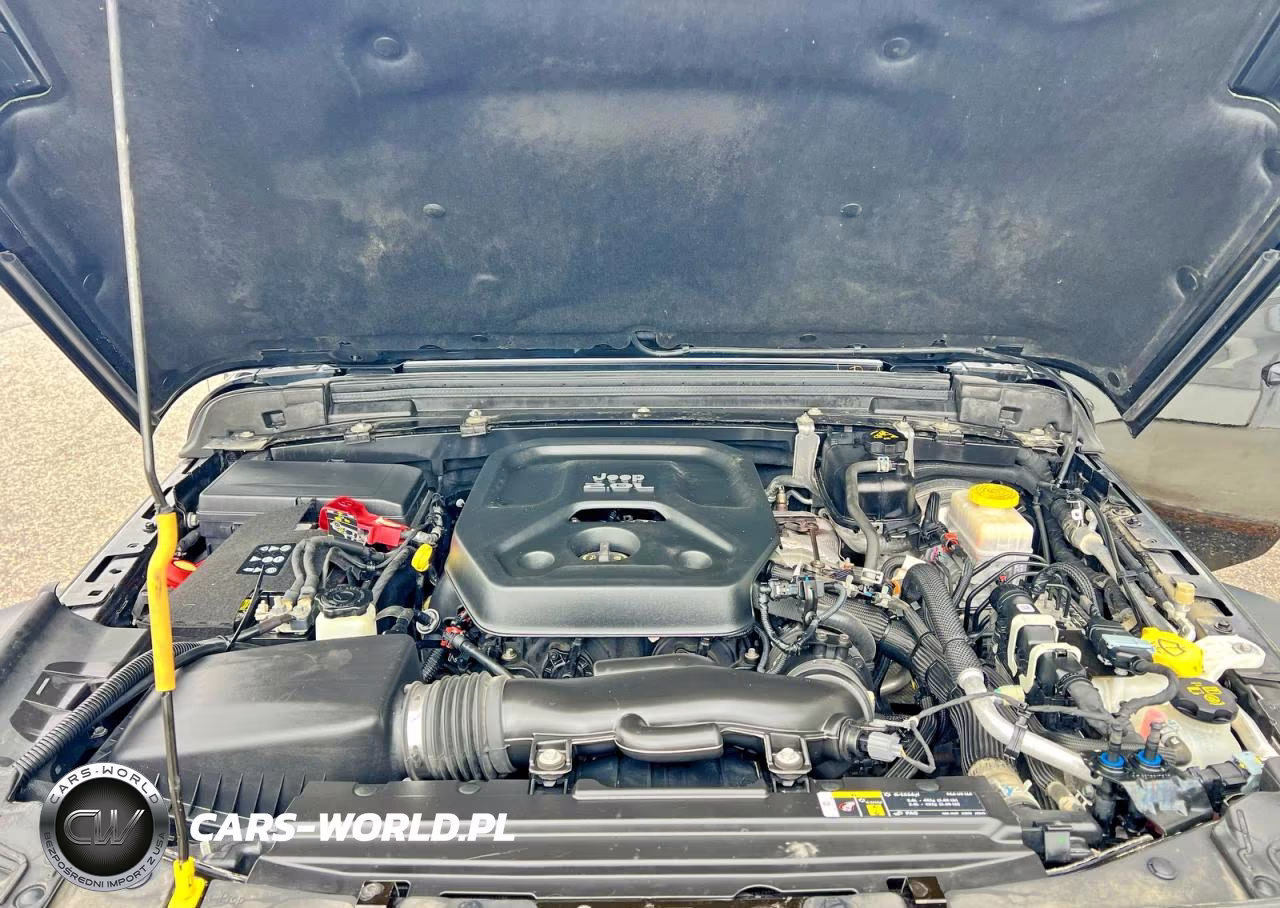 2020 Jeep Wrangler Unlimited Sport S 4X4 VIN:1C4HJXDN1LW204256 - 7