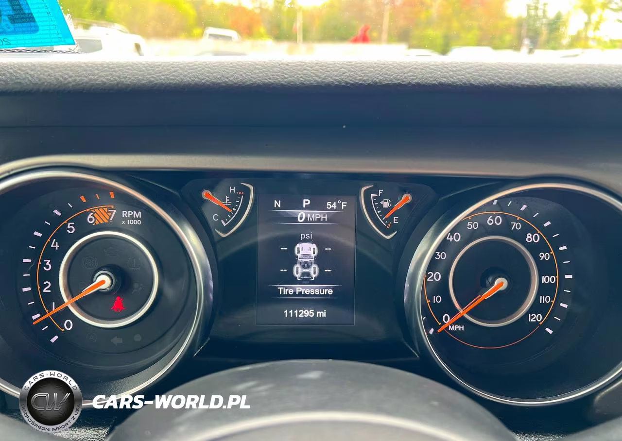 2020 Jeep Wrangler Unlimited Sport S 4X4 VIN:1C4HJXDN1LW204256 - 8