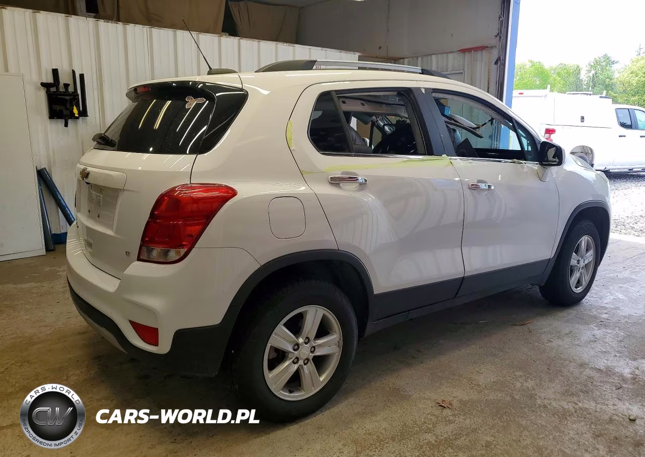 2020 Chevrolet Trax 1Lt VIN:3GNCJPSB5LL317613 - 3