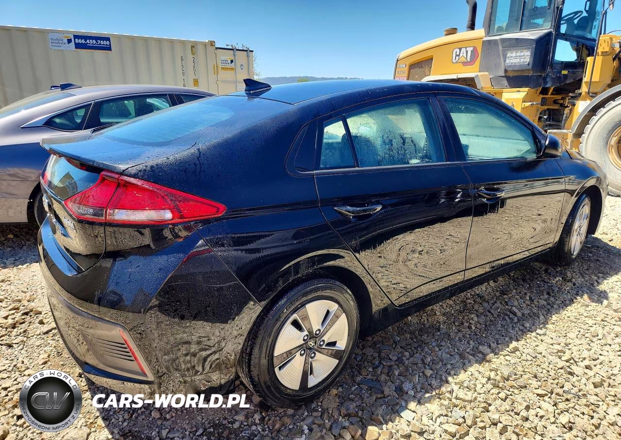 2021 Hyundai Ioniq Hybrid Blue VIN:KMHC65LC5MU245840 - 3