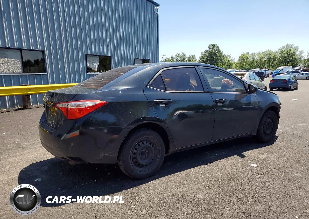 2015 Toyota Corolla L VIN:5YFBURHE8FP244785 - 3