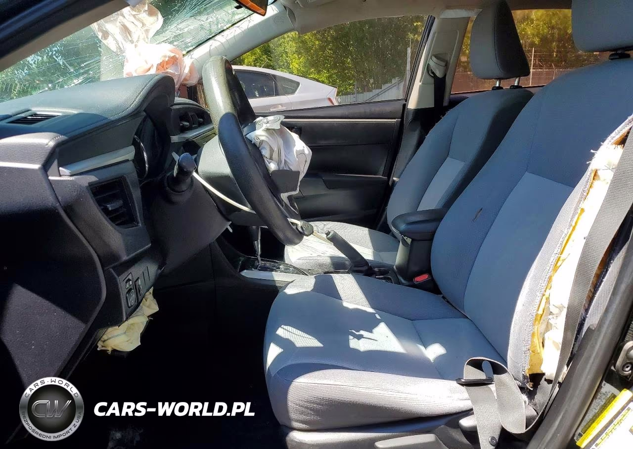 2015 Toyota Corolla L VIN:5YFBURHE8FP244785 - 7