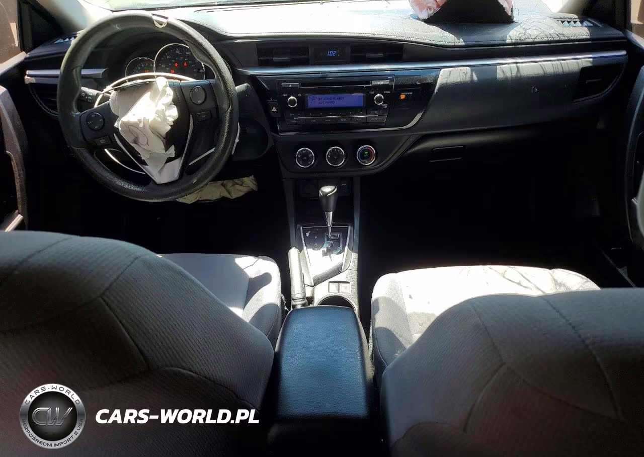 2015 Toyota Corolla L VIN:5YFBURHE8FP244785 - 8