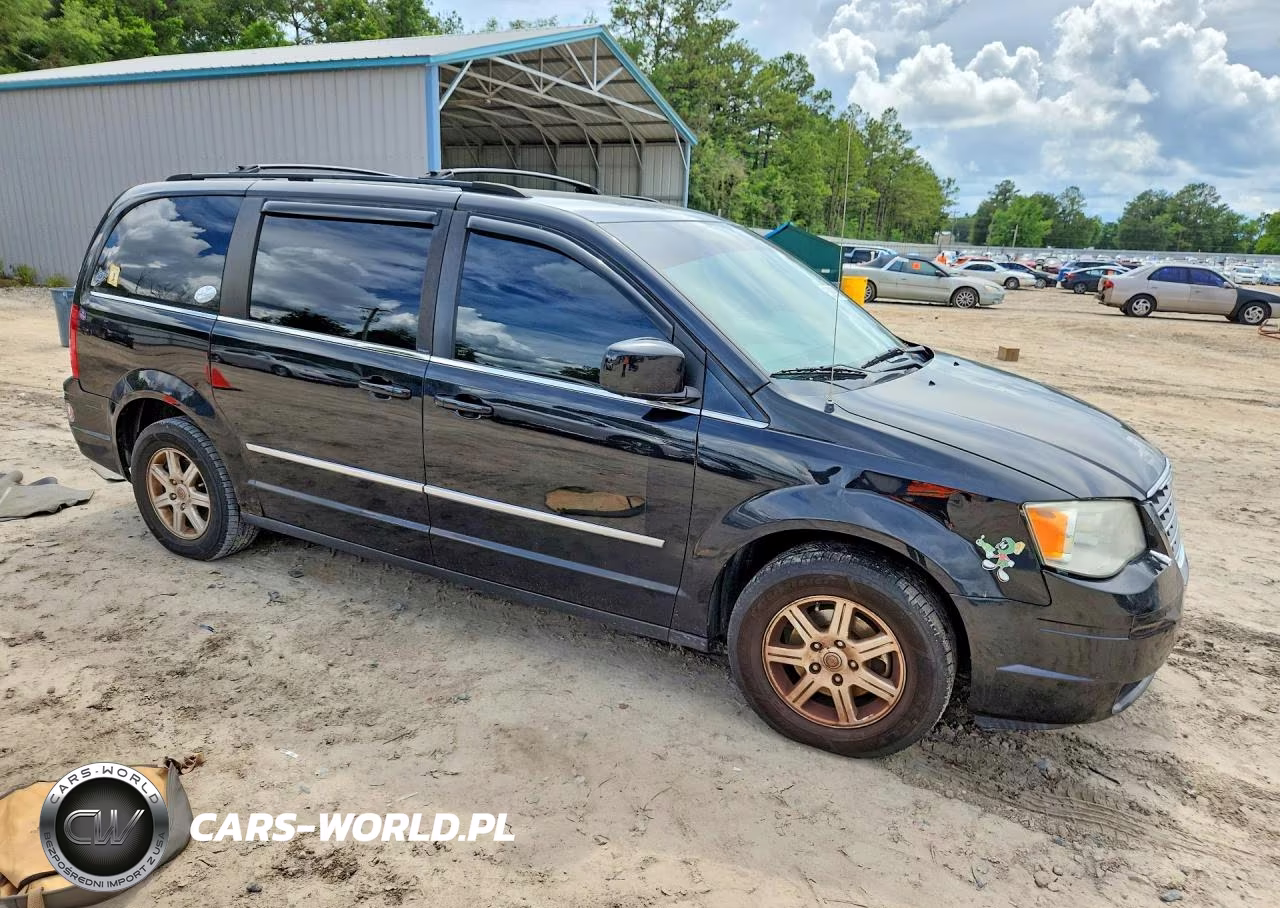 2010 Chrysler Town & Country Touring VIN:2A4RR5D18AR376220 - 4