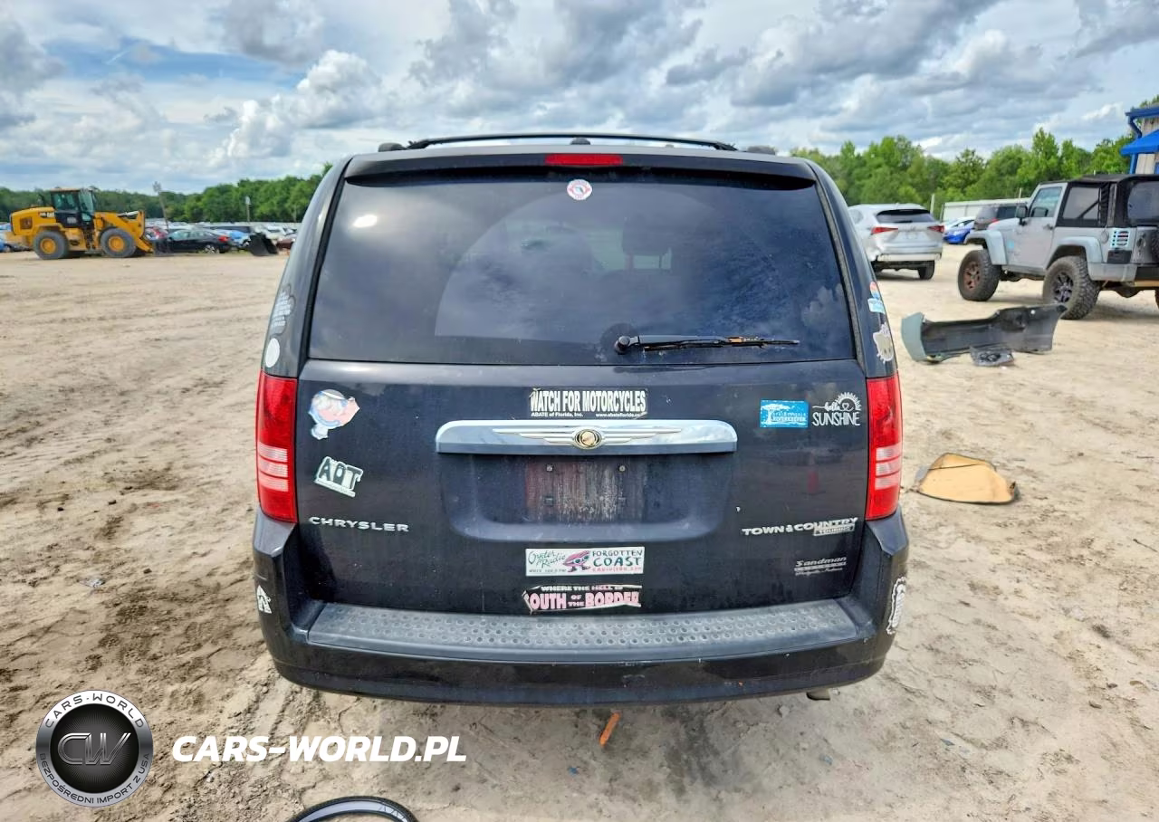 2010 Chrysler Town & Country Touring VIN:2A4RR5D18AR376220 - 6