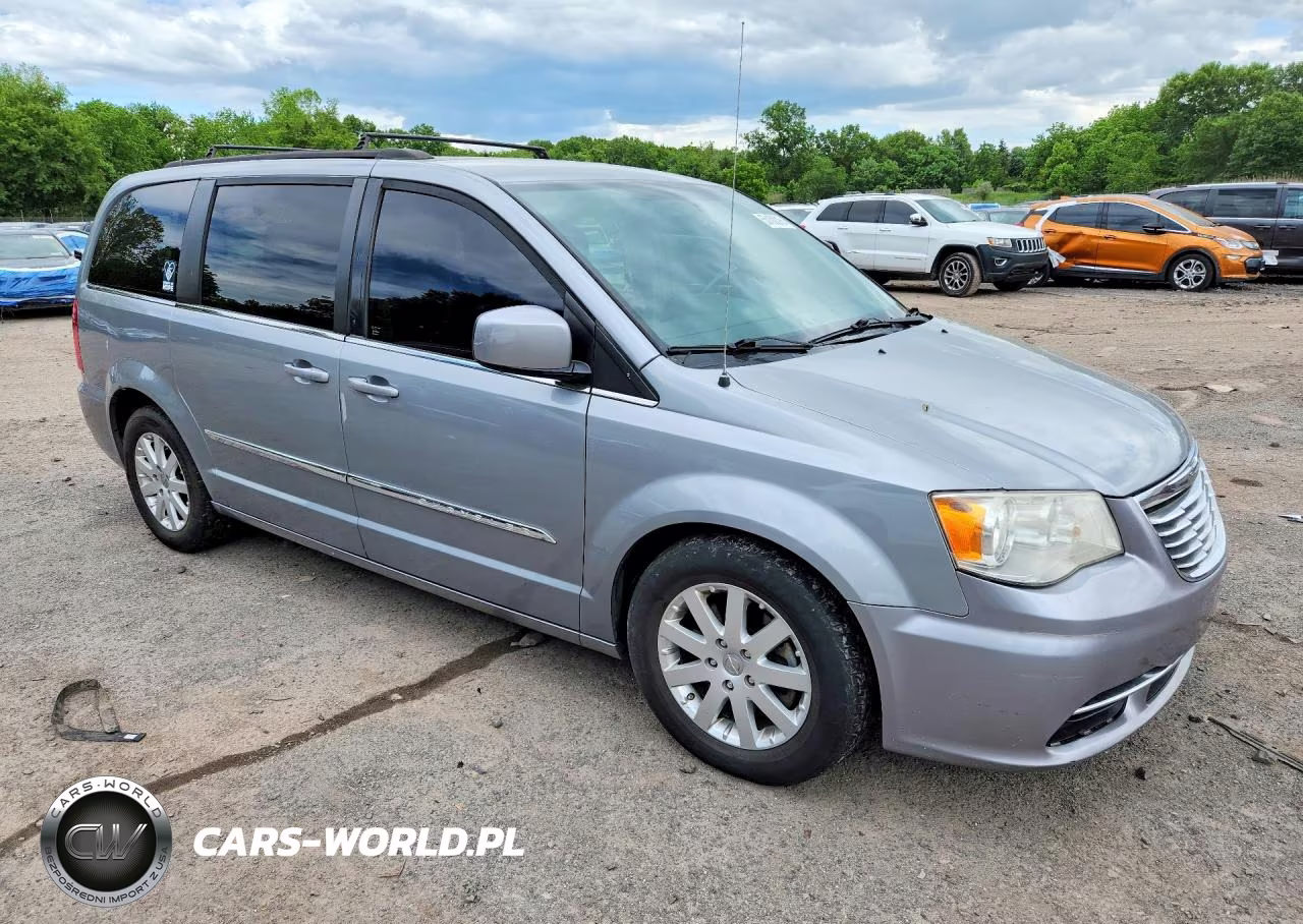 2014 Chrysler Town & Country Touring VIN:2C4RC1BG1ER444385 - 4