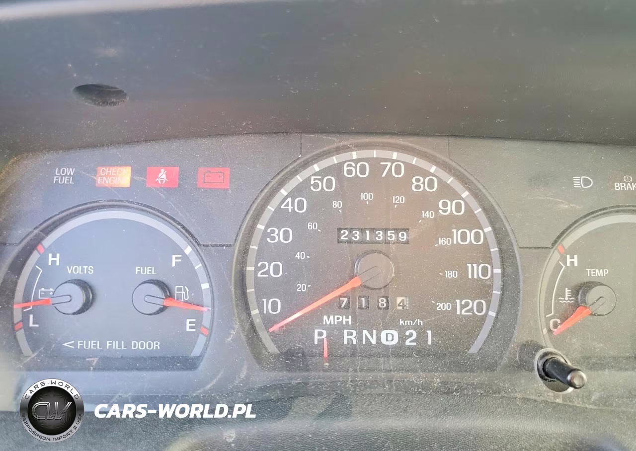 2004 Ford Crown Victoria VIN:2FAFP74WX4X132158 - 9