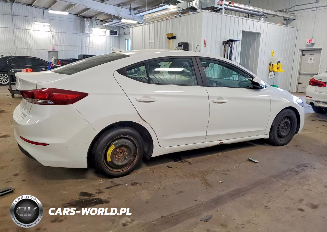 2018 Hyundai Elantra Sel VIN:5NPD84LFXJH325437 - 3