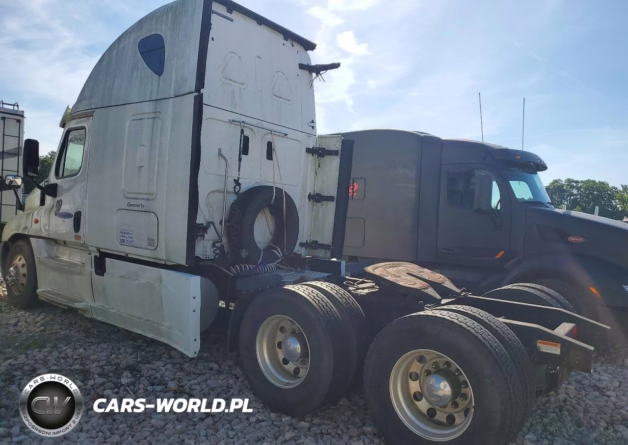 2014 Freightliner Cascadia 125 VIN:1FUJGLDR6ELFJ6228 - 3