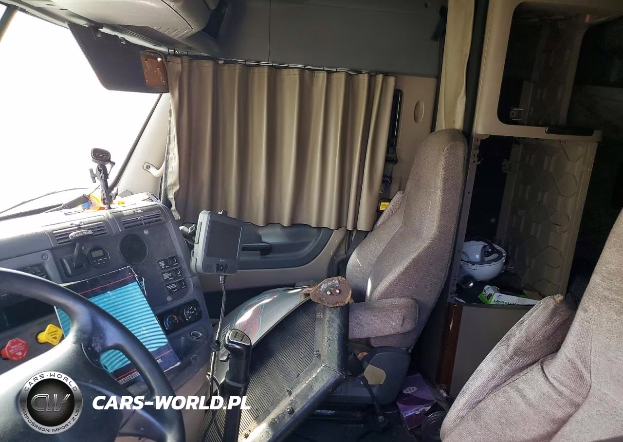 2014 Freightliner Cascadia 125 VIN:1FUJGLDR6ELFJ6228 - 5