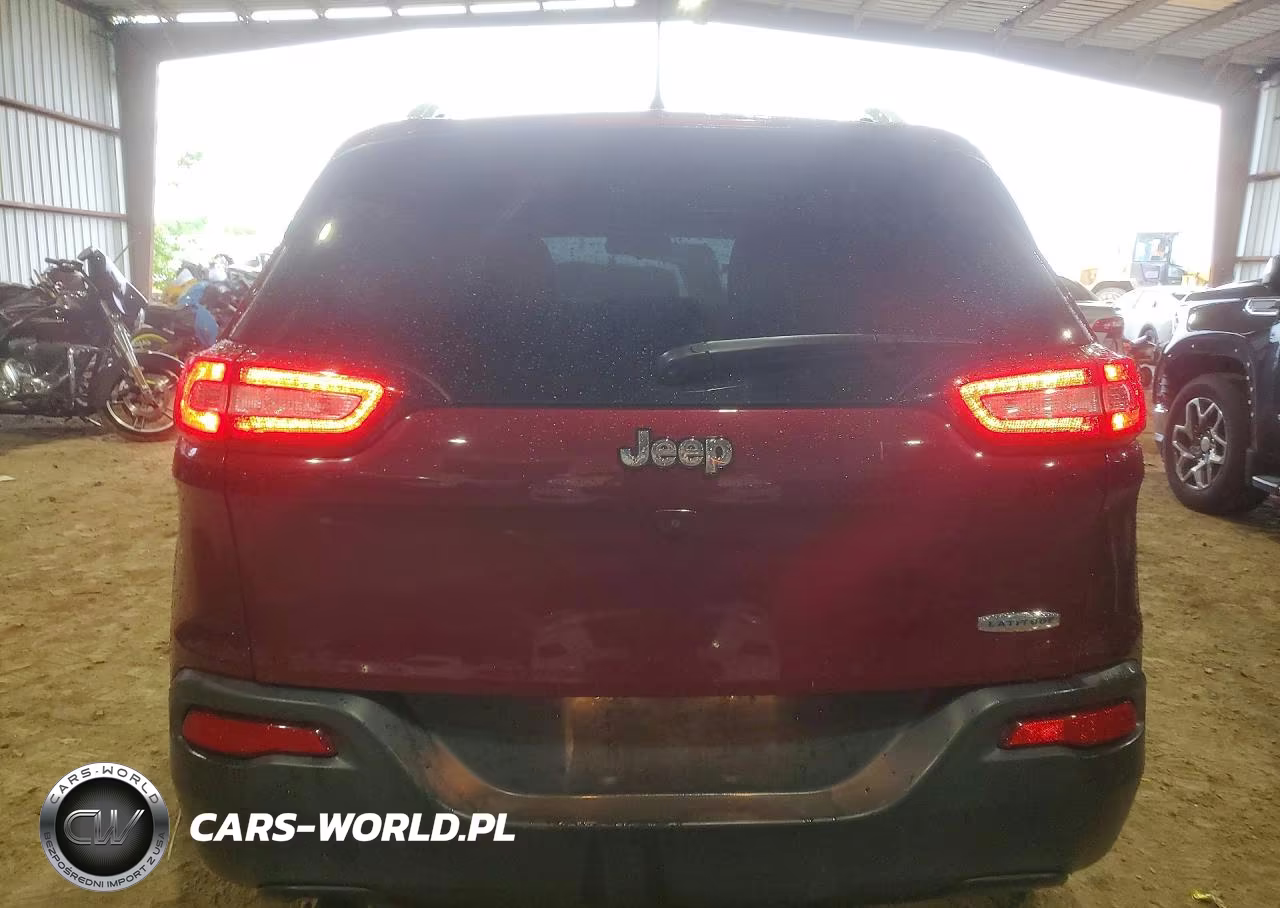 2018 Jeep Cherokee Latitude Plus VIN:1C4PJLLB8JD621880 - 6