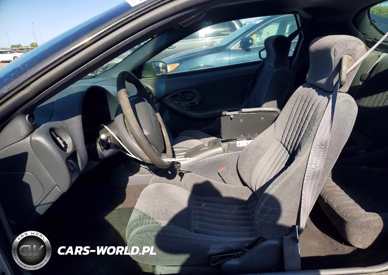 1999 Pontiac Firebird VIN:2G2FS22K5X2204627 - 7