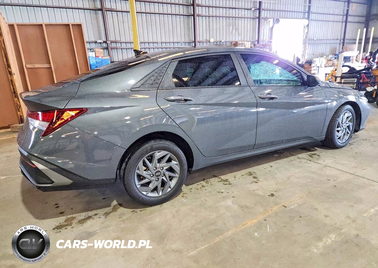 2024 Hyundai Elantra Sel VIN:KMHLM4DG6RU752626 - 3