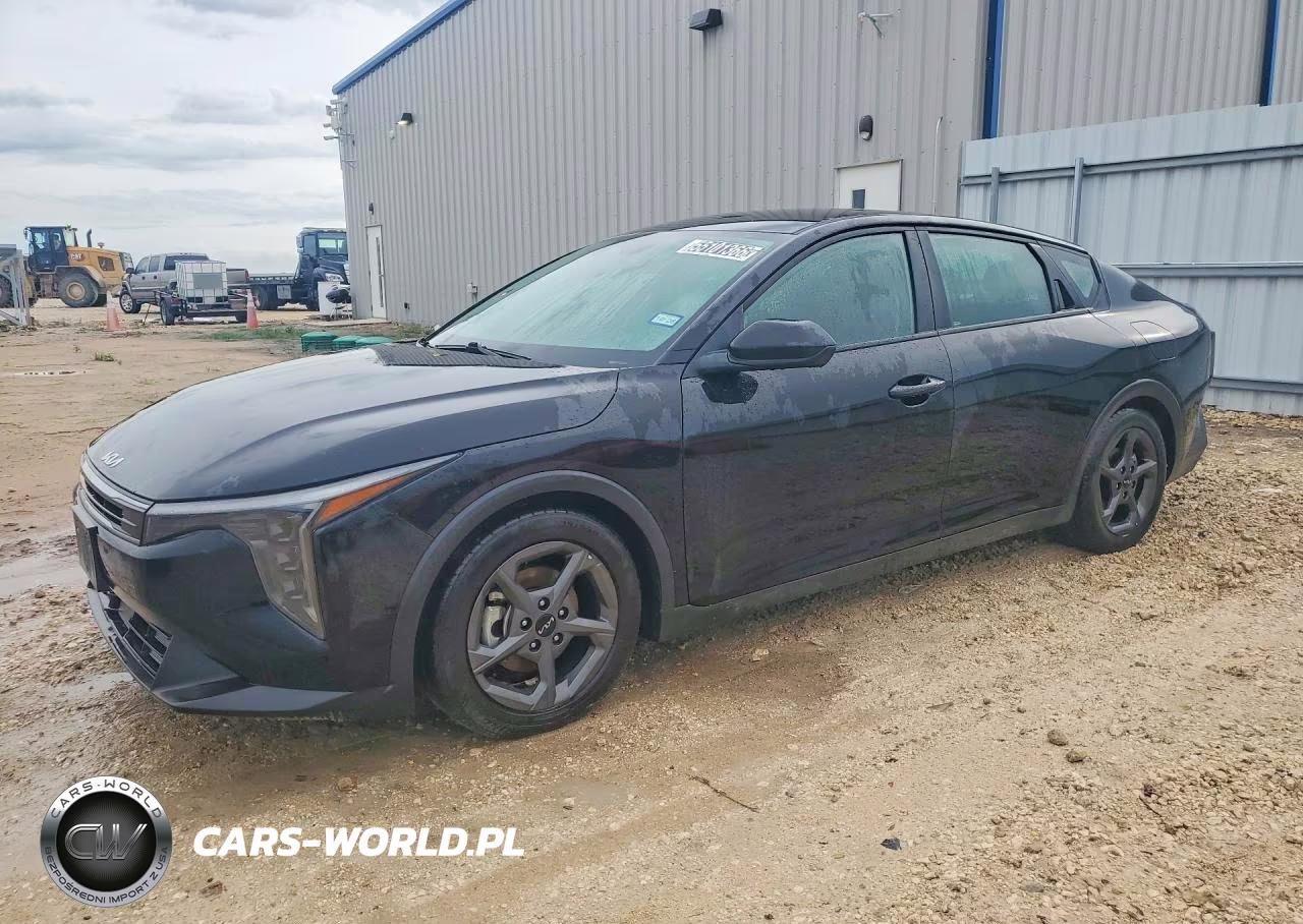 2025 Kia K4 Lxs – zdjęcie 1 z 12