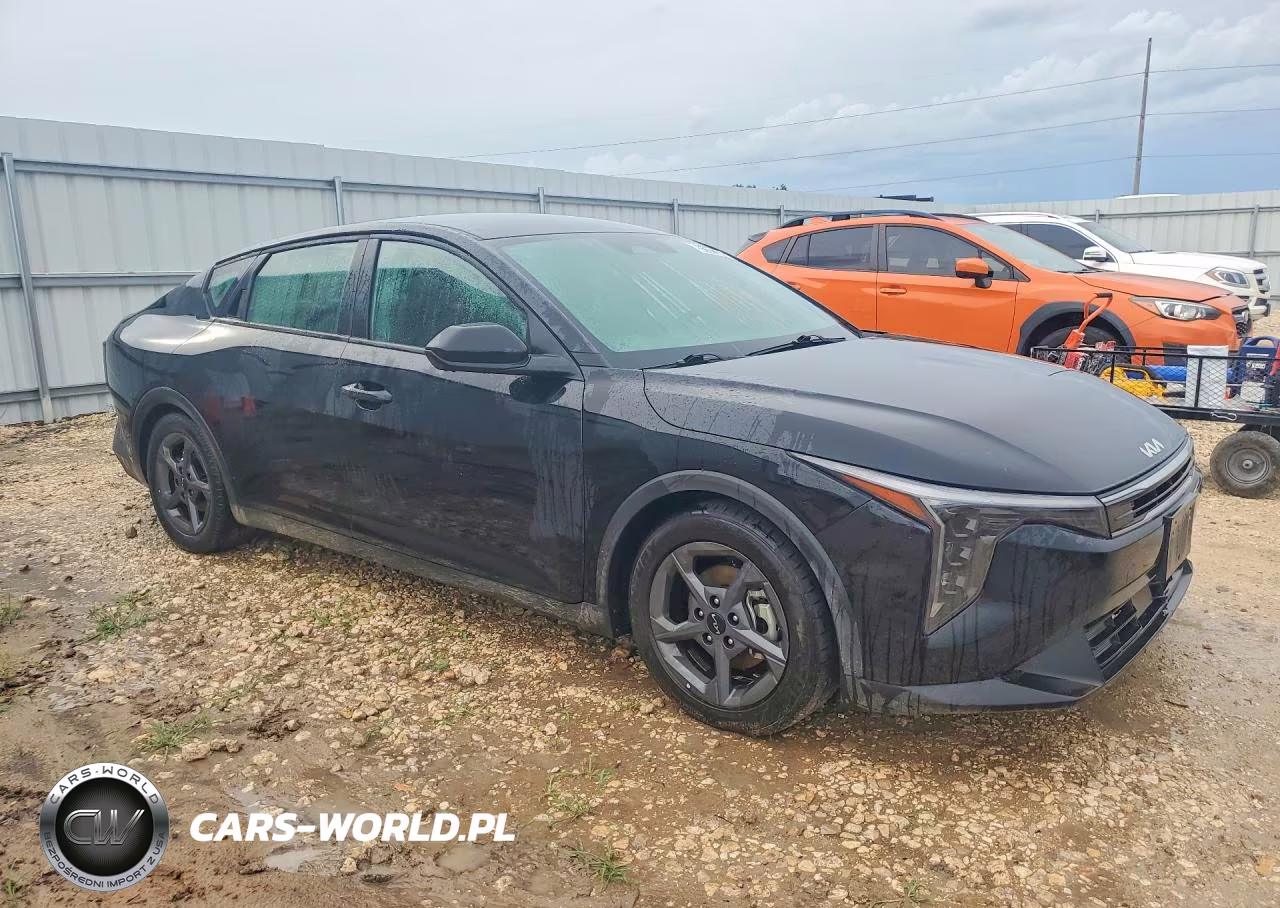 2025 Kia K4 Lxs VIN:3KPFT4DE1SE053542 - 4