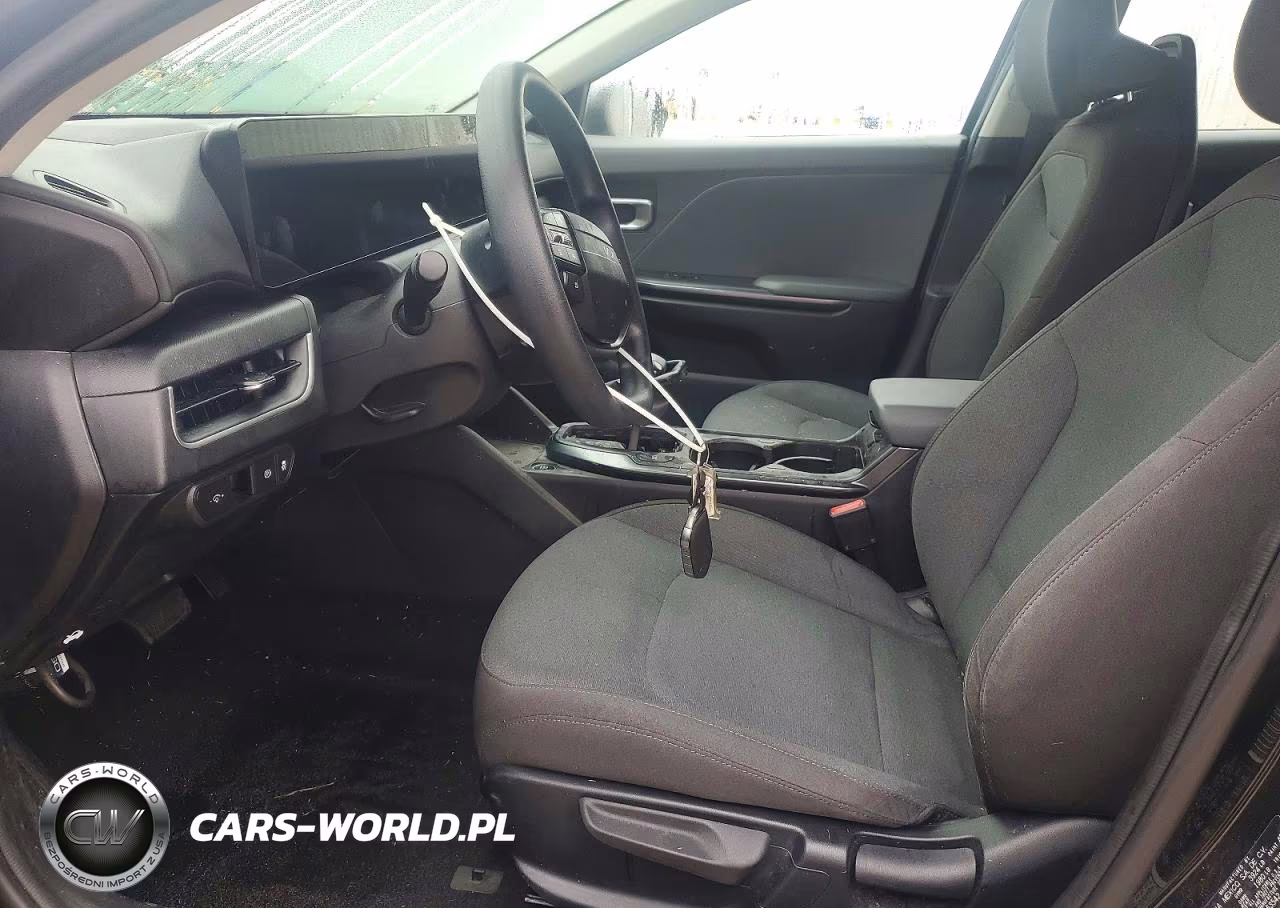 2025 Kia K4 Lxs VIN:3KPFT4DE1SE053542 - 7