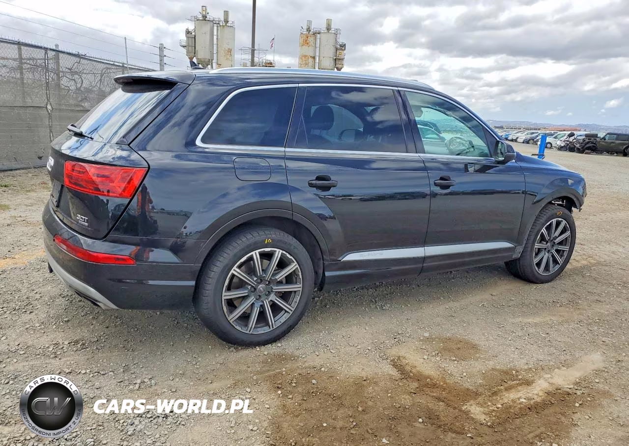 2017 Audi Q7 Premium Plus VIN:WA1LAAF73HD014557 - 3