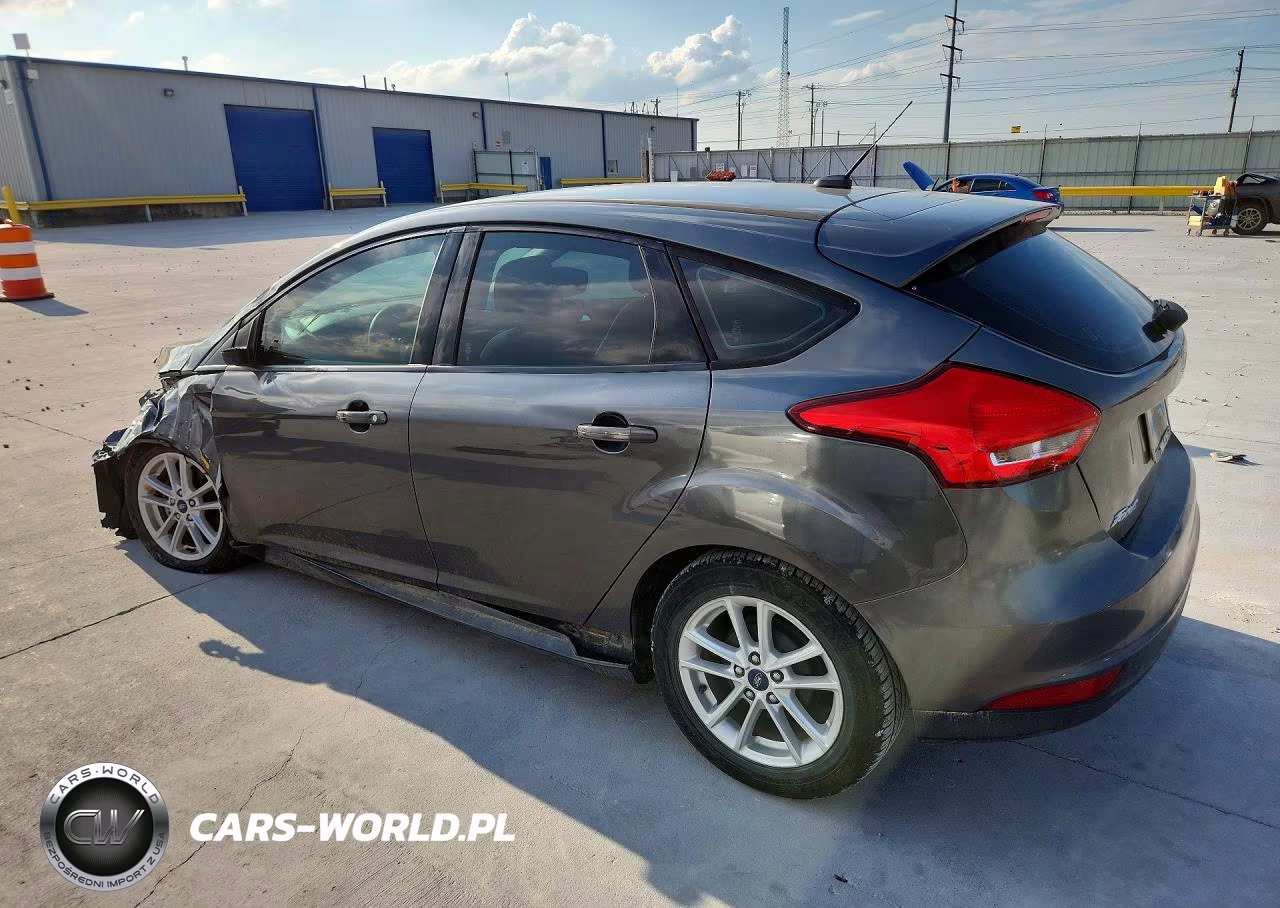 2018 Ford Focus Se VIN:1FADP3K23JL311120 - 2