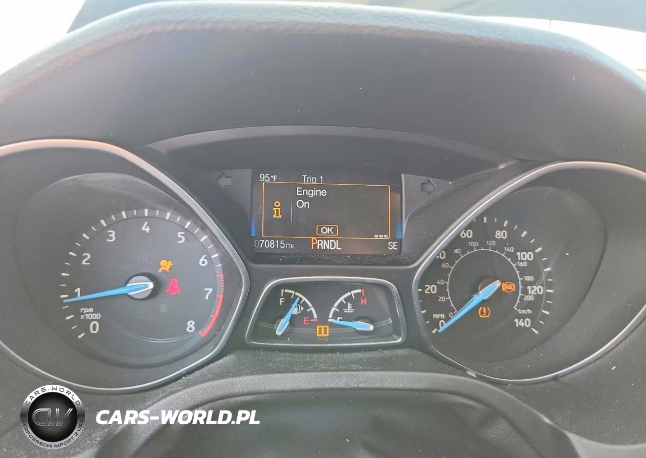 2018 Ford Focus Se VIN:1FADP3K23JL311120 - 9