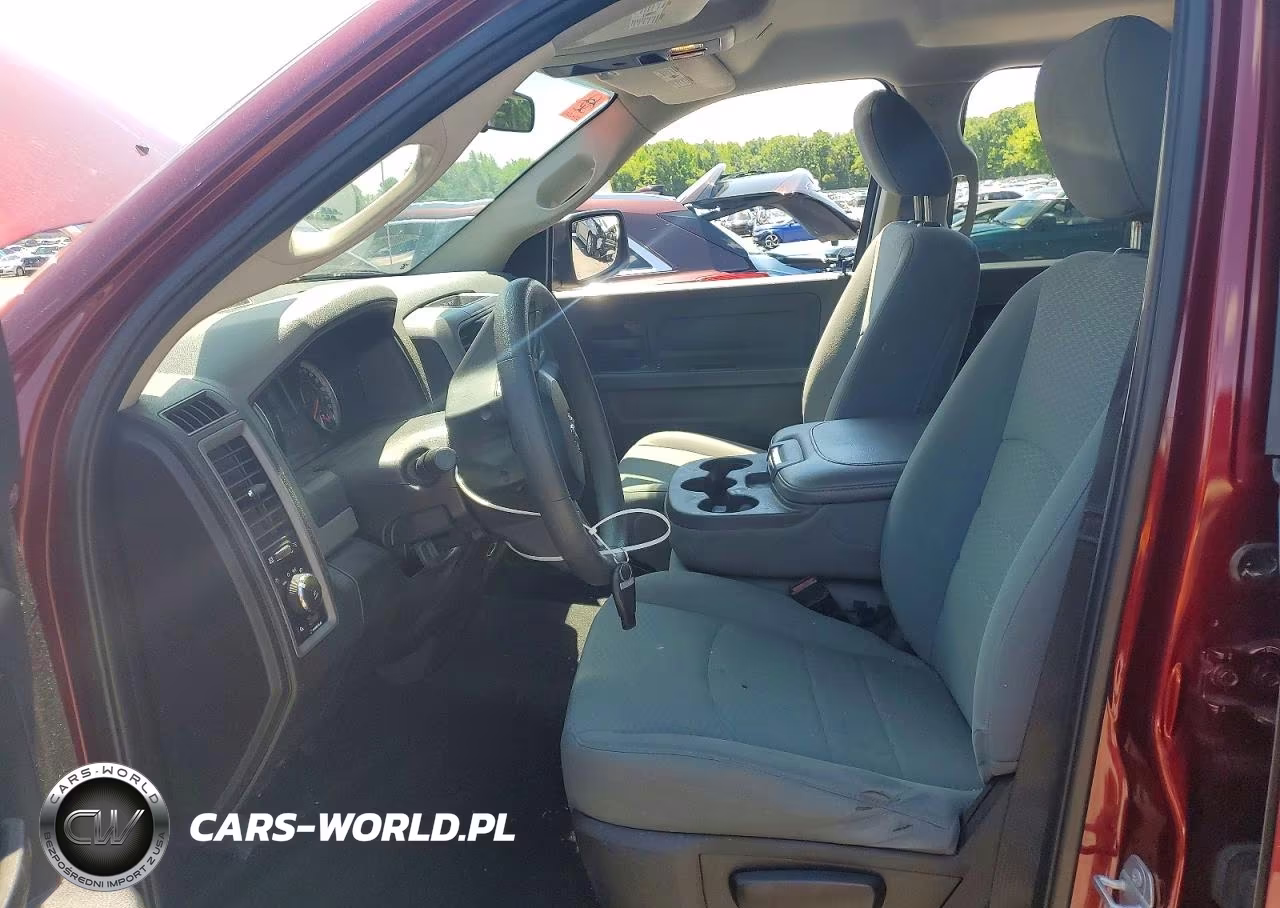 2019 Ram 1500 Classic Tradesman VIN:1C6RR7FTXKS511785 - 7