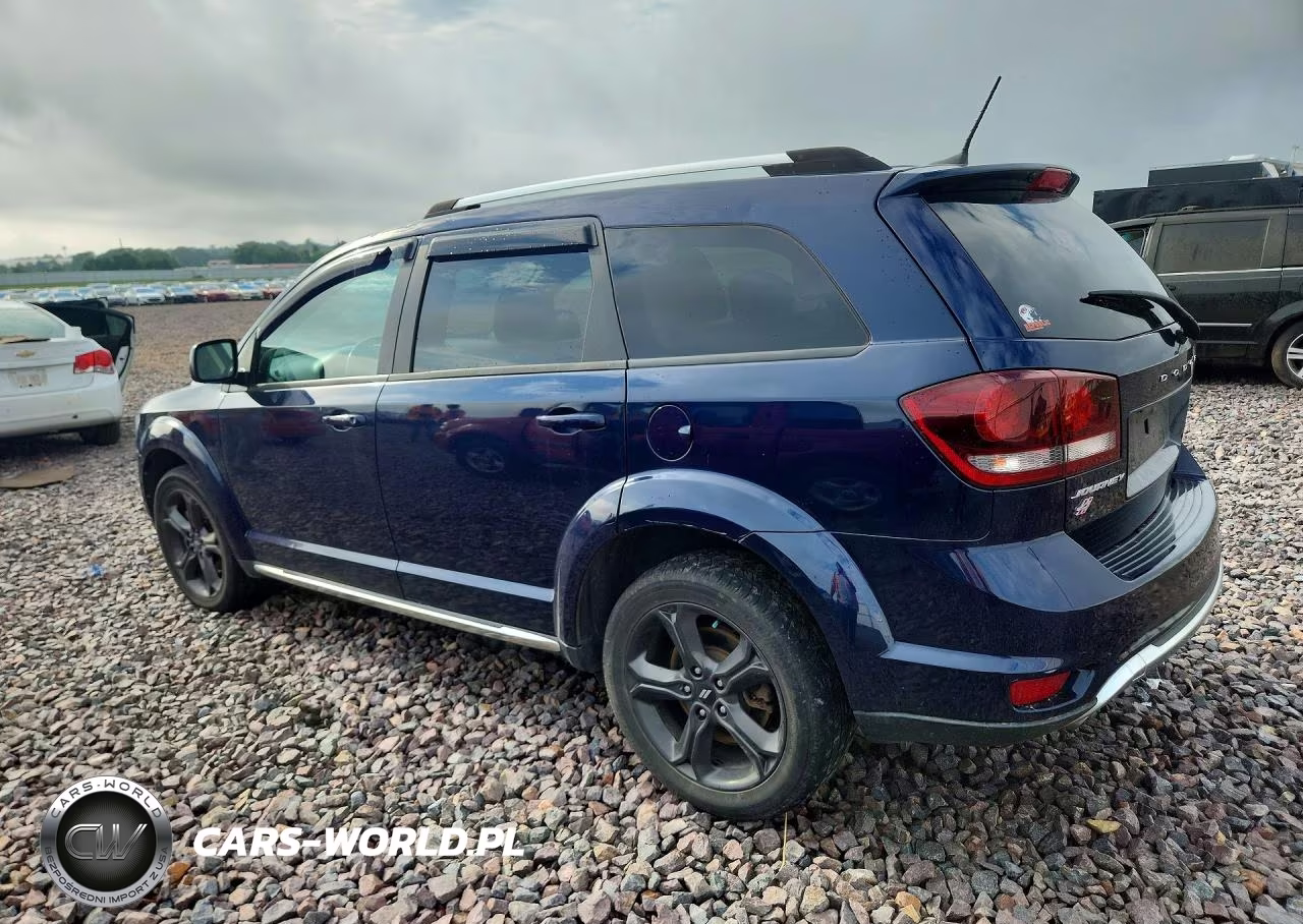 2018 Dodge Journey Crossroad VIN:3C4PDDGG7JT505650 - 2