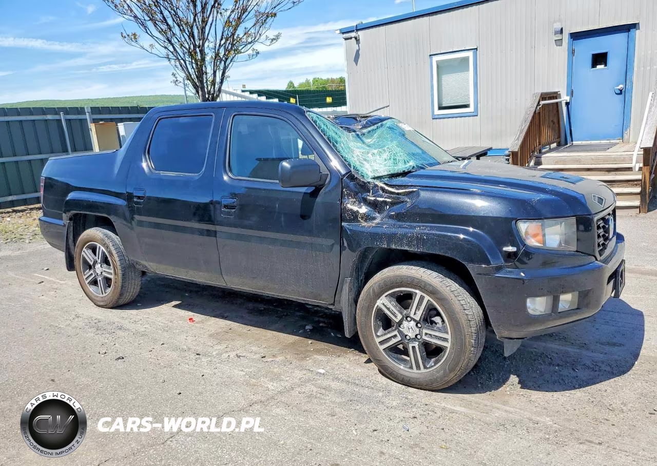 2014 Honda Ridgeline Sport VIN:5FPYK1F7XEB014706 - 4