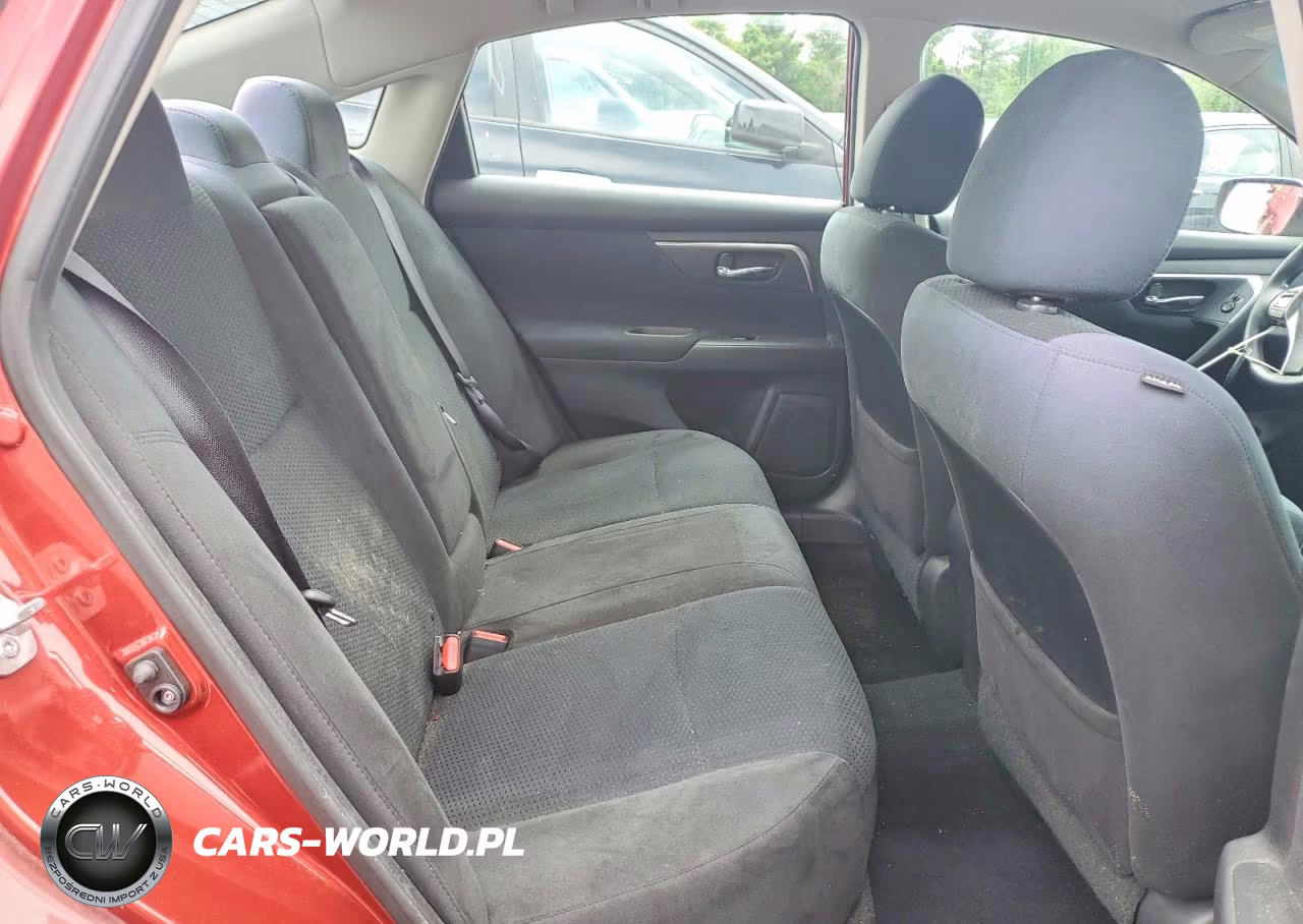 2015 Nissan Altima 2.5 S VIN:1N4AL3AP3FC171105 - 10