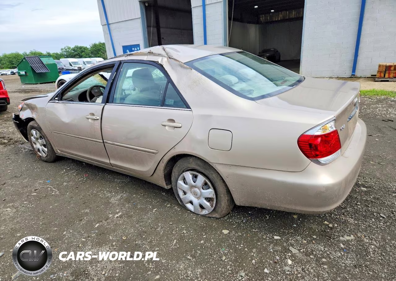 2005 Toyota Camry Le VIN:4T1BE32K55U955978 - 2