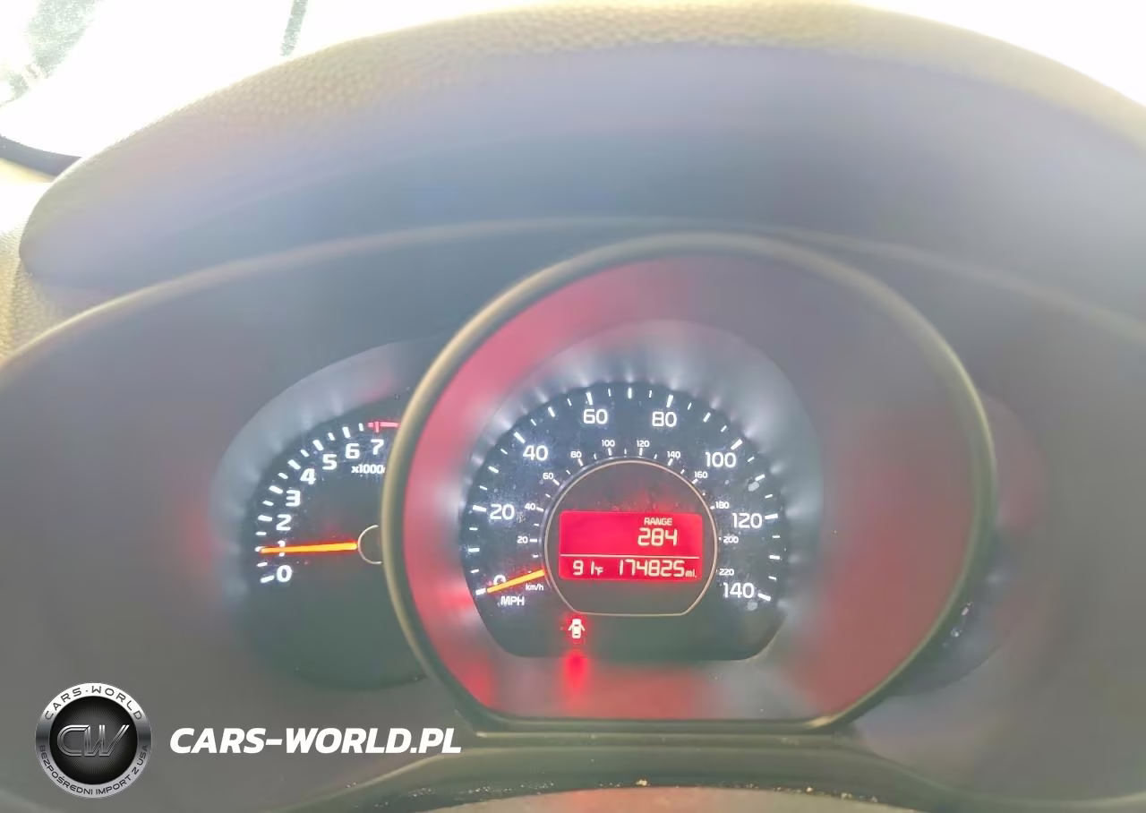 2015 Kia Soul Base VIN:KNDJN2A23F7153165 - 9