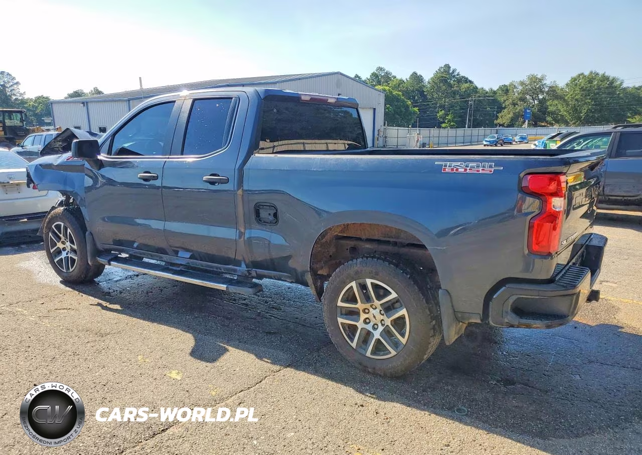 2020 Chevrolet Silverado K1500 Trail Boss Custom VIN:1GCRYCEH1LZ359566 - 2