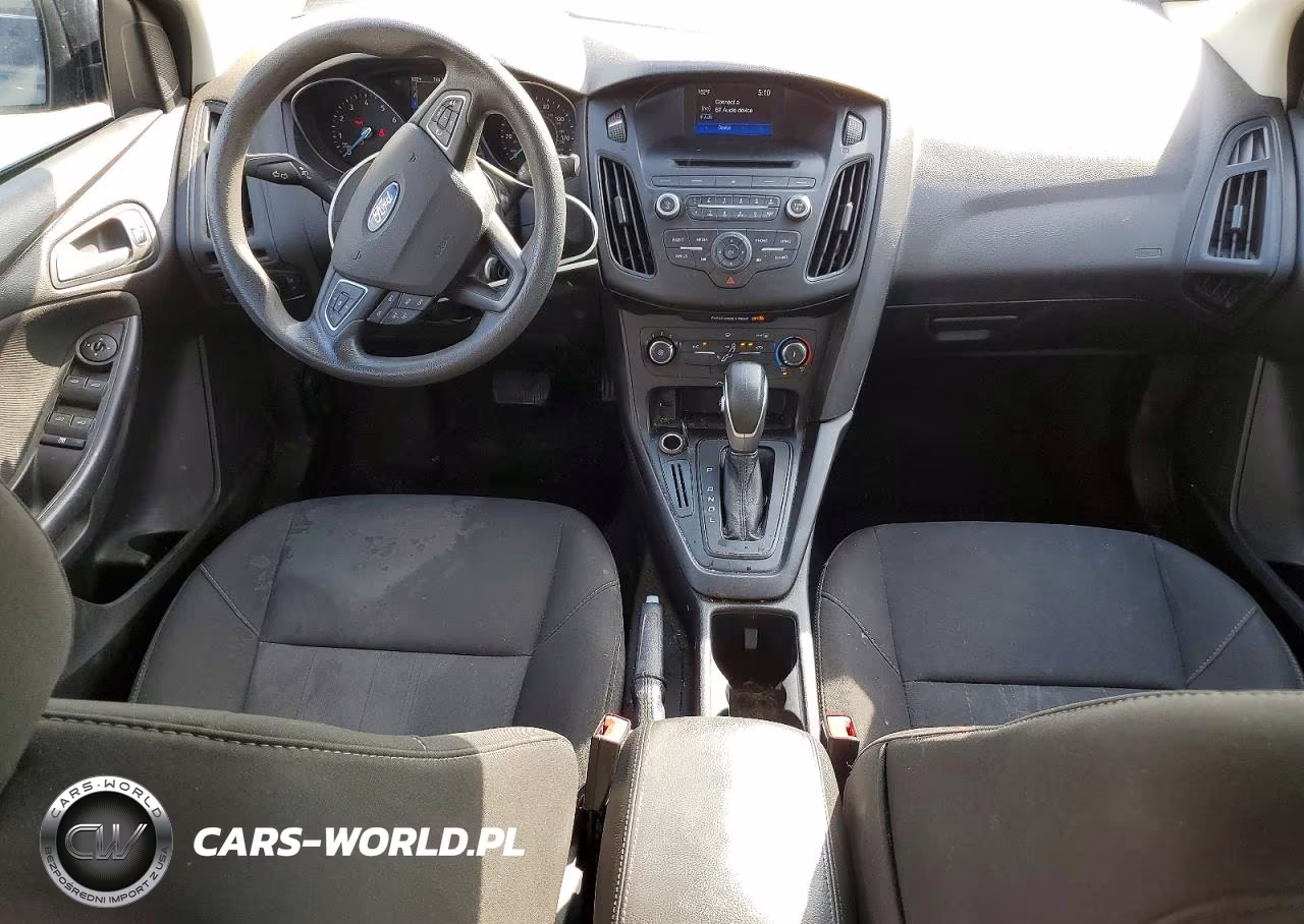 2017 Ford Focus Se VIN:1FADP3F2XHL229955 - 8