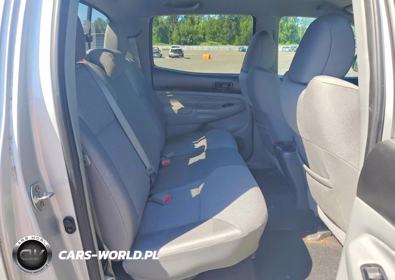 2013 Toyota Tacoma Double Cab VIN:3TMLU4EN2DM112122 - 10