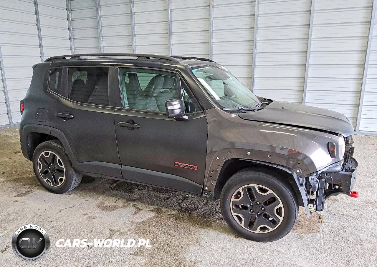 2017 Jeep Renegade Trailhawk VIN:ZACCJBCB0HPF31899 - 4
