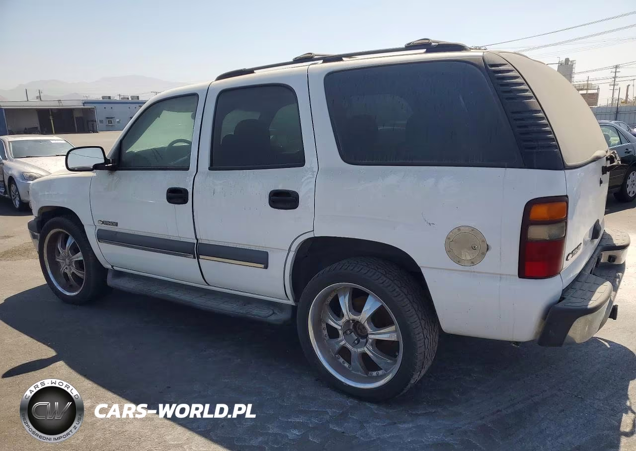 2002 Chevrolet Tahoe C1500 VIN:1GNEC13VX2R246666 - 2