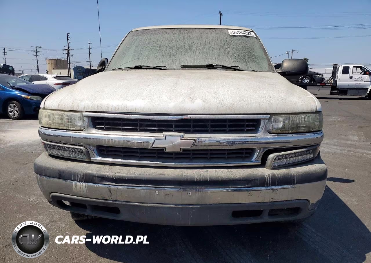 2002 Chevrolet Tahoe C1500 VIN:1GNEC13VX2R246666 - 5