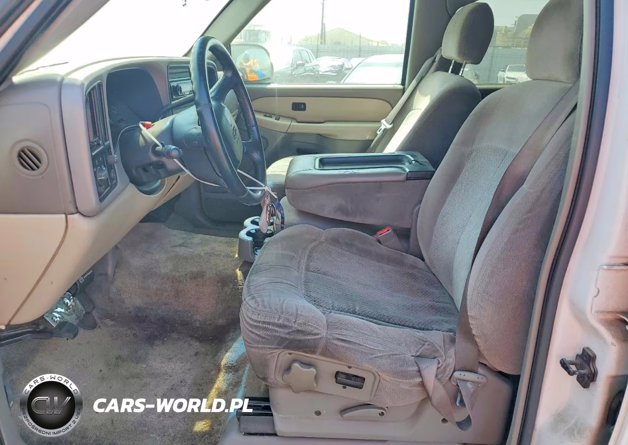 2002 Chevrolet Tahoe C1500 VIN:1GNEC13VX2R246666 - 7