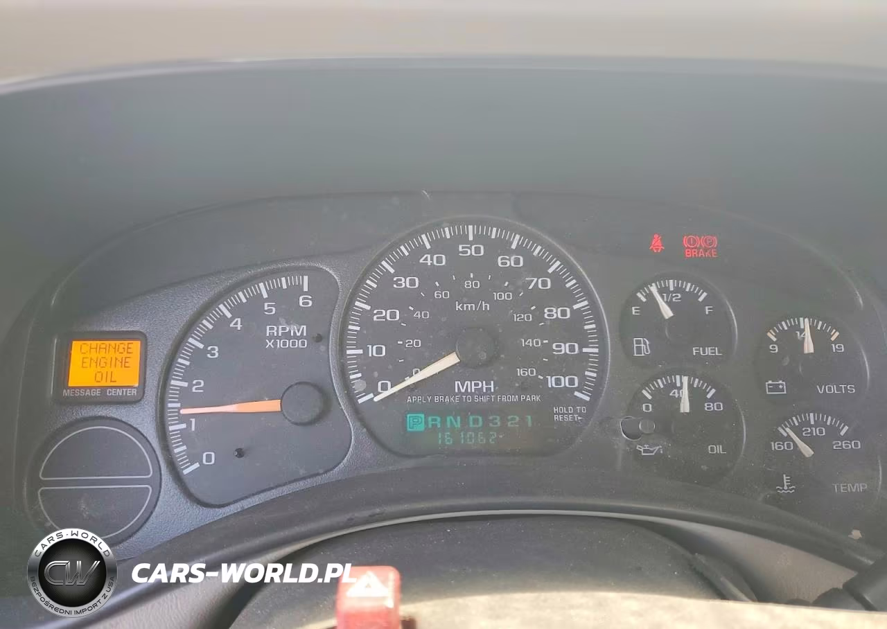 2002 Chevrolet Tahoe C1500 VIN:1GNEC13VX2R246666 - 9
