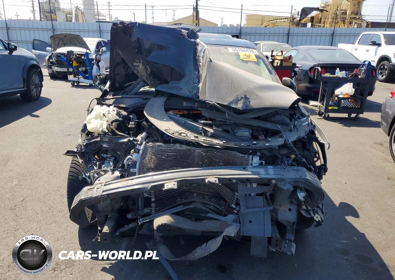 2019 Ford Fusion Titanium VIN:3FA6P0SU8KR216242 - 5