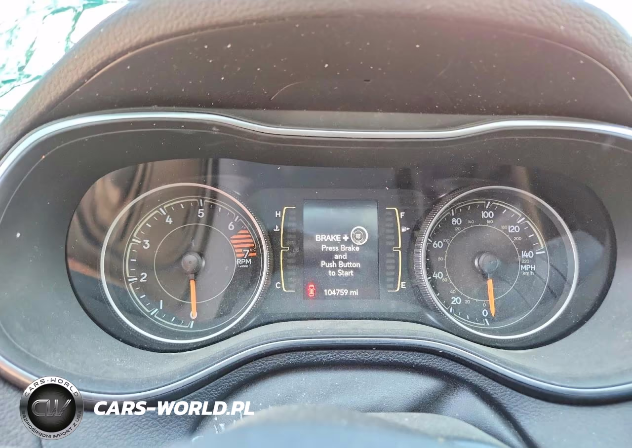 2019 Jeep Cherokee Latitude Plus VIN:1C4PJMLB7KD198653 - 9