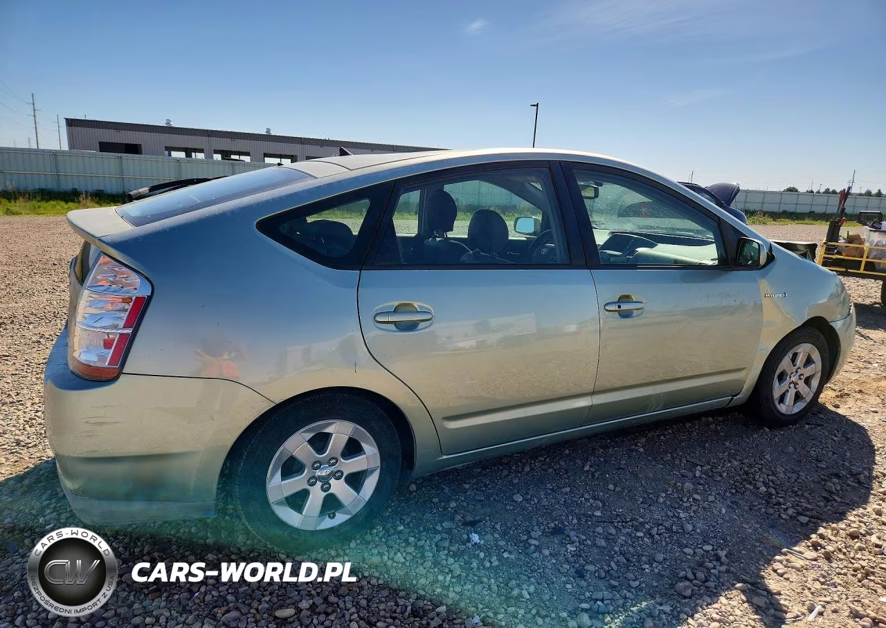 2008 Toyota Prius Base VIN:JTDKB20U083441820 - 3