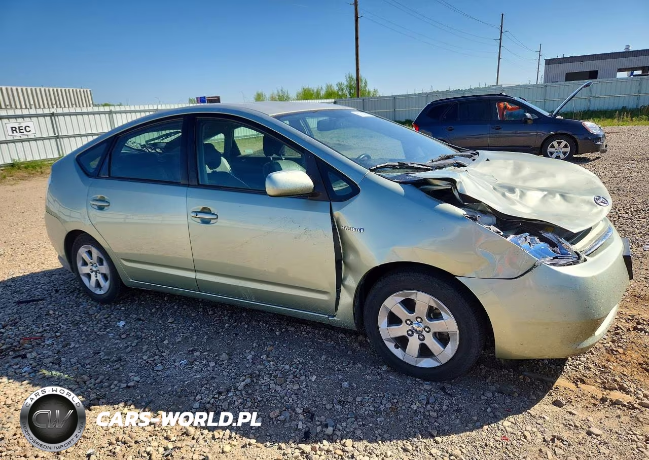 2008 Toyota Prius Base VIN:JTDKB20U083441820 - 4