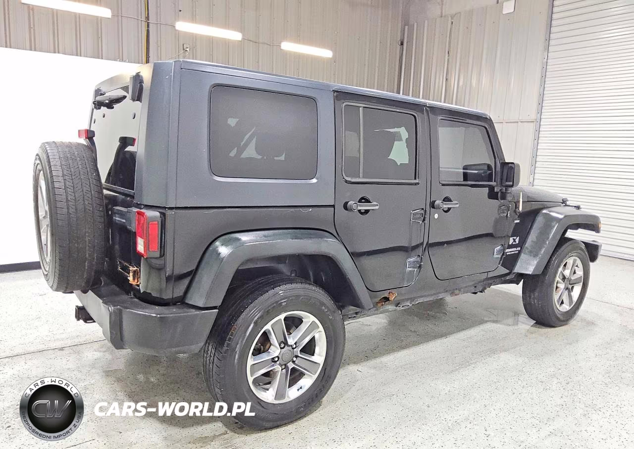 2009 Jeep Wrangler Unlimited X VIN:1J4GA39139L720830 - 3