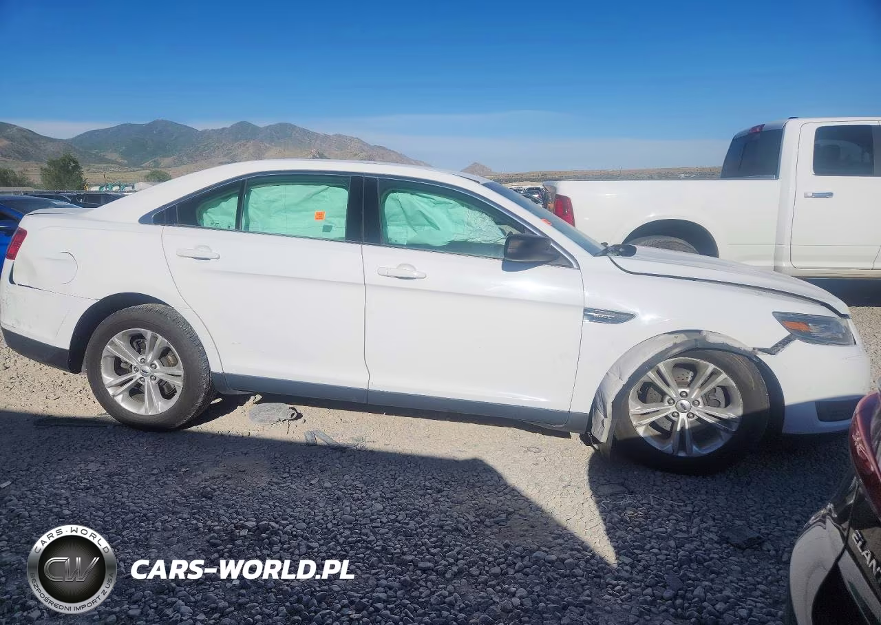 2016 Ford Taurus Se VIN:1FAHP2D81GG105468 - 4